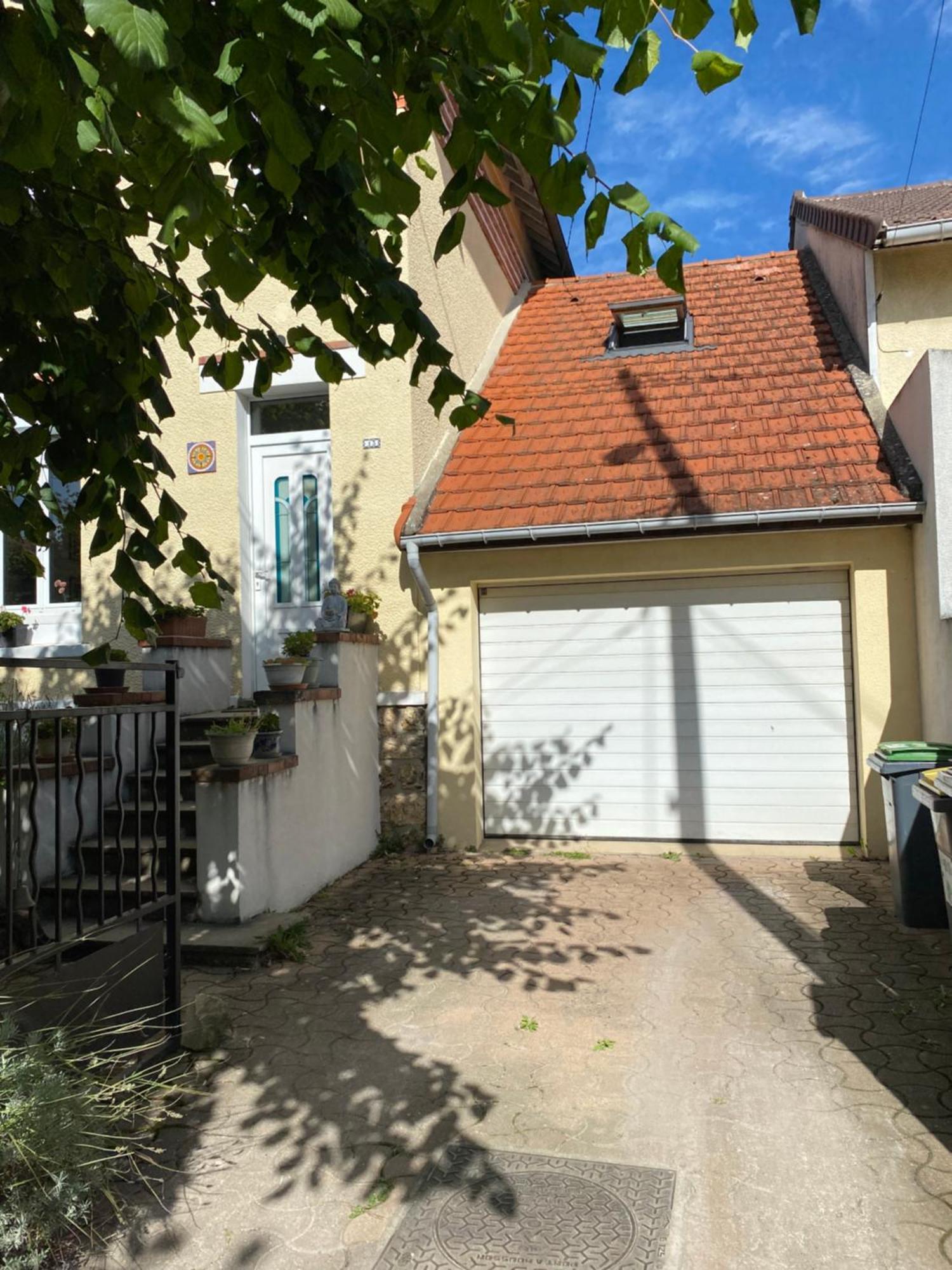 Chambre En Duplex, Entree Autonome, Sdb Privative Taverny Exterior photo